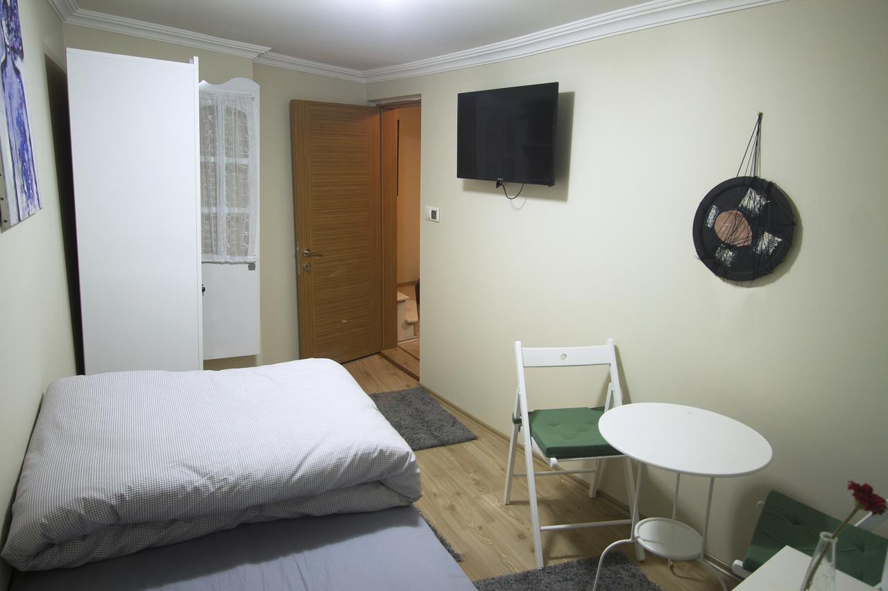 Istanbul Erasmus House Hotel Exterior photo